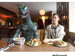 Foto: Godzilla yang Keliling Dunia Foto: Godzilla yang Keliling Dunia