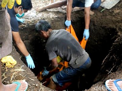 Nani Warga Garut Ditemukan Tewas Terkubur di Belakang Rumah