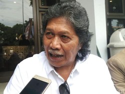 Cak Nun: Kalau Presidennya Punya Aura Pawang, Indonesia Damai