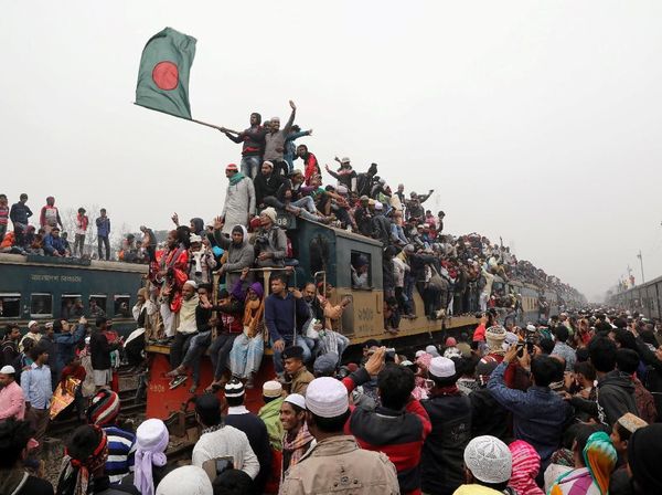 Potret Semrawut dan Berjubelnya Penumpang Kereta di Bangladesh