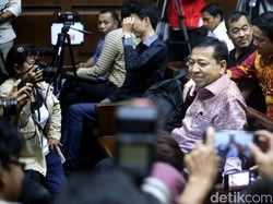 Novanto Ajukan Permohonan Bertemu Keluarga di Sela Persidangan