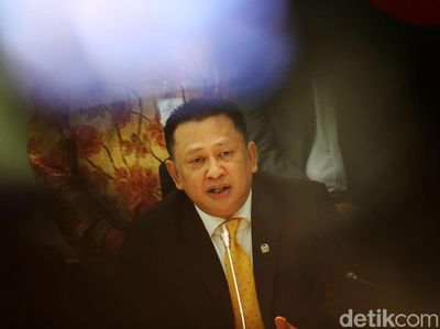 Bamsoet Ketua DPR: dari Dasi Kuning hingga Salah Ucap Sumpah