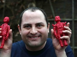 Pria Ini Bikin Patung​ Karakter Disney dan Star Wars​ ​d​ari Lilin Pembungkus Babybel Cheese