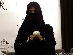 Soal Nikah Siri dengan Sunu, Umi Pipik Merasa Tak Ada yang Harus Diklarifikasi Soal Nikah Siri dengan Sunu, Umi Pipik Merasa Tak Ada yang Harus Diklarifikasi