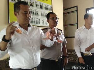Pelajar SD di Malang Keracunan, Polisi Amankan Penjual Makanan Pelajar SD di Malang Keracunan, Polisi Amankan Penjual Makanan