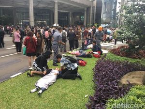 Selasar Lantai 1 BEI Ambruk, Perdagangan Saham Dilanjutkan?