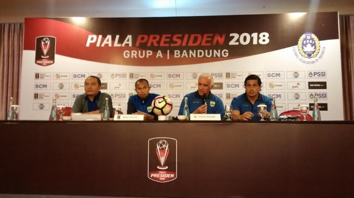 Persib dan Sriwijaya FC Tak Sepelekan Piala Presiden