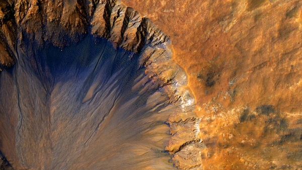Deretan Foto Planet Mars Paling Menakjubkan