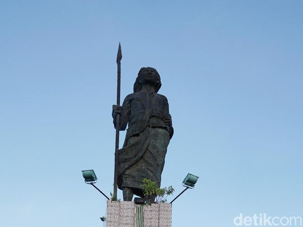Foto: Martha Christina Tiahahu, Lambang Keberanian Perempuan Ambon
