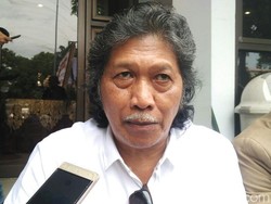 Pernyataan Lengkap Cak Nun Kesambet Usai Ibaratkan Jokowi Seperti Firaun