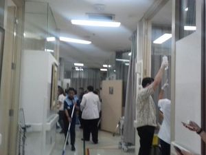 Sebagian Korban Selasar BEI Ambruk di RS Siloam Dibolehkan Pulang