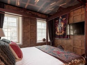 Muggle Dilarang Masuk, Ini Penginapan Bertema Harry Potter