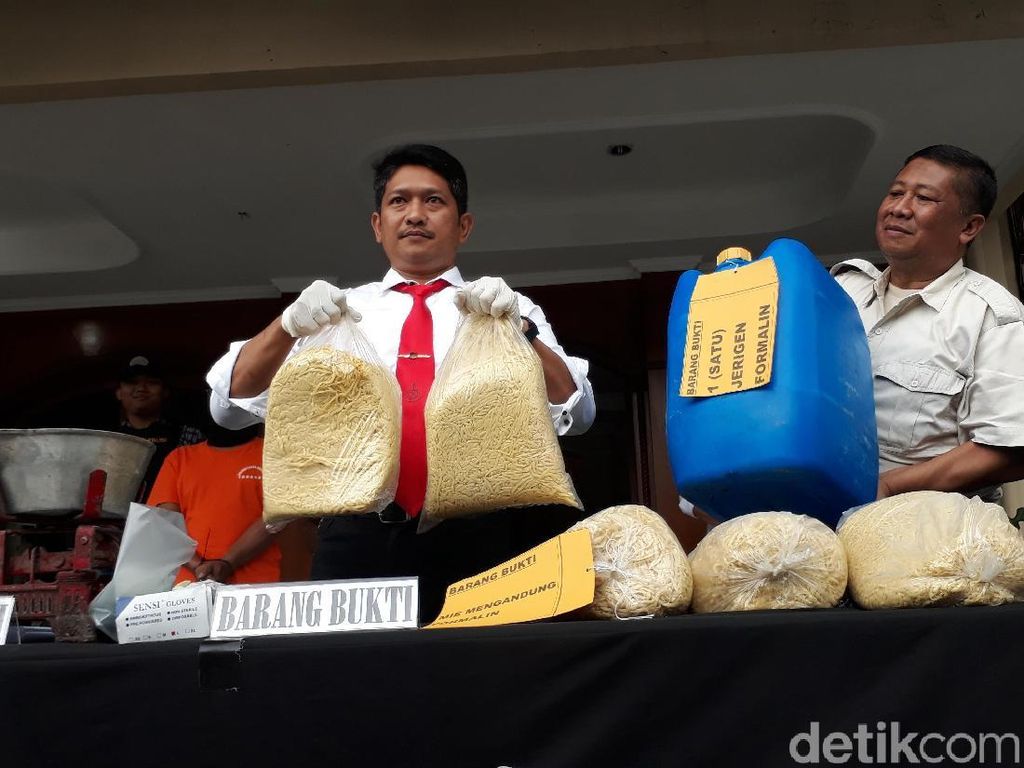 Hobi Kuliner? Harus Tahu Ciri Makanan Mengandung Boraks dan Formalin Hobi Kuliner? Harus Tahu Ciri Makanan Mengandung Boraks dan Formalin