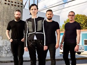 Mengenang Dolores ORiordan, The Craberries Lanjutkan Album