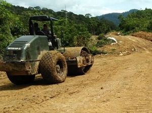 Yuk Lihat Jalan Perbatasan Kalimantan Dibangun Yuk Lihat Jalan Perbatasan Kalimantan Dibangun