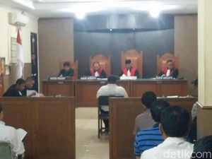 Kasus Beras Berlabel Palsu, Dirut PT IBU Dituntut 2 Tahun Bui Kasus Beras Berlabel Palsu, Dirut PT IBU Dituntut 2 Tahun Bui