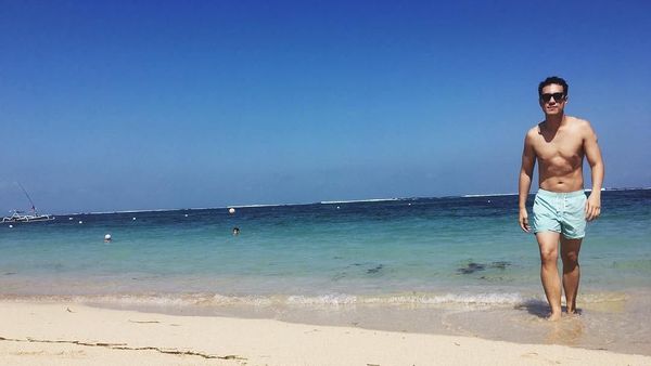 Sixpacks di Perut Daniel Mananta Makin Jadi Saja Nih, Apa Rahasianya?