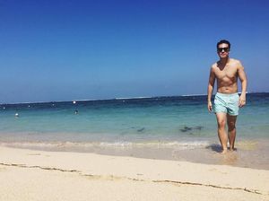 Sixpacks di Perut Daniel Mananta Makin Jadi Saja Nih, Apa Rahasianya?