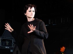 Di Samping Bipolar, Dolores The Cranberries Juga Akrab dengan Depresi