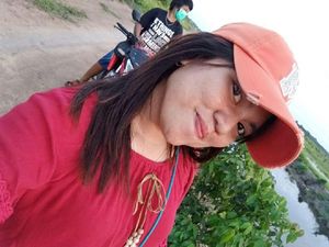 Foto: Senyum Novi, Sang Mantan yang Bikin Pria Pingsan di Pernikahan Foto: Senyum Novi, Sang Mantan yang Bikin Pria Pingsan di Pernikahan