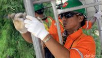 Melihat Perjuangan Pekerja Membangun LRT Jabodebek