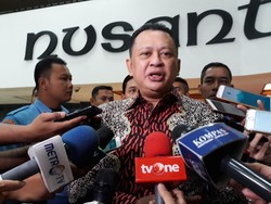 DPR Bikin Lomba Kritik Berhadiah Motor Dilan, Berminat?