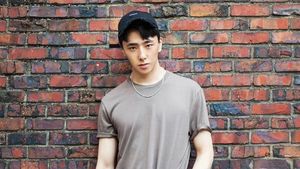 Bukan Hantu, Ini Kasper, Koreografer Tampan Artis Kpop EXO