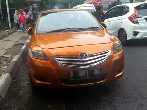 Foto: Mobil Bermuka Dua Gegerkan Bandung Foto: Mobil Bermuka Dua Gegerkan Bandung