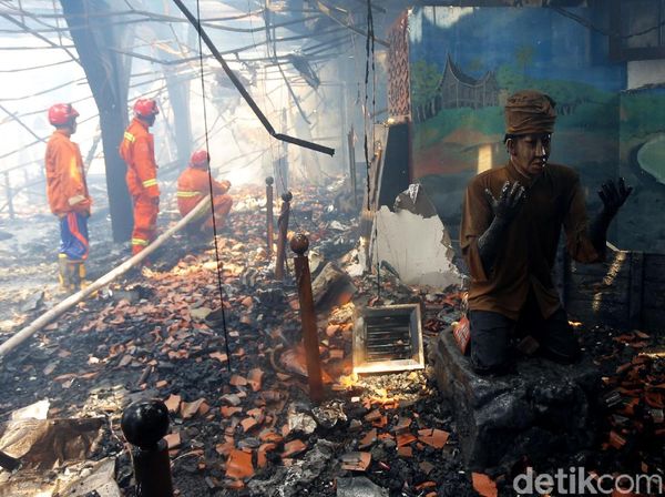 Suasana Terkini Museum Bahari yang Terbakar