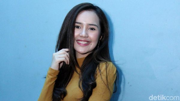 Cie..Beby Tsabina Ngaku Naksir Endy Arfian