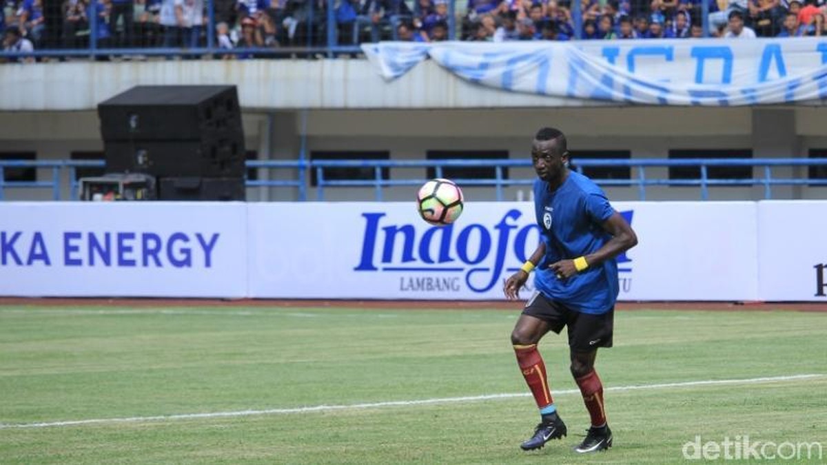 Makan Konate, mantan pemain Persib yang kini membela Sriwijaya FC (Foto: Wisma Putra)