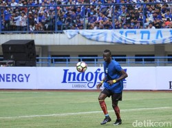 Sorakan Bobotoh untuk Sang Mantan