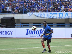 Sorakan Bobotoh untuk Sang Mantan Sorakan Bobotoh untuk Sang Mantan