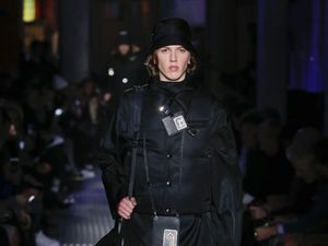 Tren Tas Pria Zaman Now, Bukan Backpack Tapi Frontpack