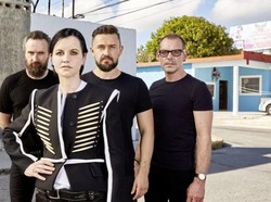 Serbu Twitter, Fans Berharap Kematian Dolores ORiordan Bukan Bunuh Diri