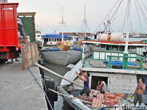 Cuaca Buruk, Bahan Pokok di Pulau Bawean Merangkak Naik