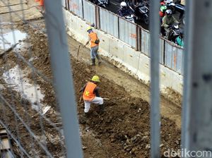 Jakpro: Tiga Korban Beton LRT Roboh di Kayu Putih Sudah Dipulangkan