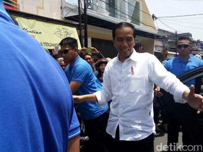 Potret Jokowi Didampingi Ganjar, Khofifah, dan Uu saat Keliling Jawa