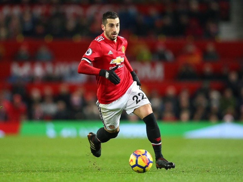 Mkhitaryan Bisa Main Bareng Oezil Mkhitaryan Bisa Main Bareng Oezil