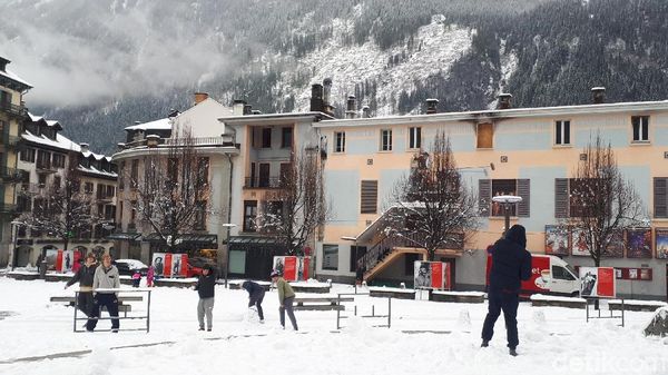 Foto: Tempat Bermain Salju Terbaik di Prancis