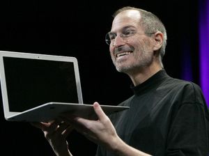 10 Tahun Lalu Steve Jobs Mengubah Masa Depan Laptop 10 Tahun Lalu Steve Jobs Mengubah Masa Depan Laptop