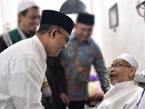 Foto: Duka dan Kedekatan Anies kepada Habib Abdurrahman Kwitang