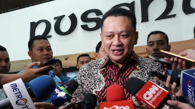 Bamsoet Cs Desak KPK Tuntaskan Kasus Century Bamsoet Cs Desak KPK Tuntaskan Kasus Century