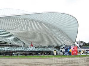 Keren! Stasiun Kereta Cepat di Belgia Ini Terbungkus Kaca