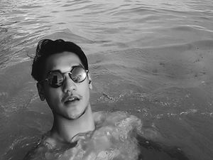 10 Artis Ganteng yang Suka Olahraga