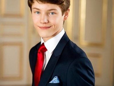 Metamorfosa si Tampan Pangeran Felix dari Kerajaan Denmark 