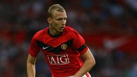 Ritchie de Laet. Ada dua pemain yang direkrut MU pada musim dingin 2009, dengan De Laet menjadi salah satunya. Ia lebih sering tampil di tim cadangan The Red Devils sebelum akhirnya dijual ke Leicester City pada 2012. (Foto: Alex Livesey/Getty Images)