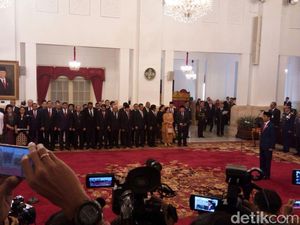 Idrus Jadi Mensos, Jokowi: Khofifah Biar Konsentrasi di Jatim