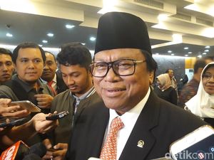 Wiranto Tolak Jadi Ketum Lagi, OSO: Dia Tak Bisa Dibohongi Wiranto Tolak Jadi Ketum Lagi, OSO: Dia Tak Bisa Dibohongi