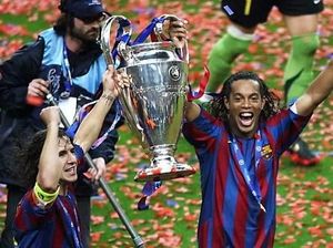 Neymar: Warisan Seni Sepakbola Ronaldinho Takkan Terkalahkan